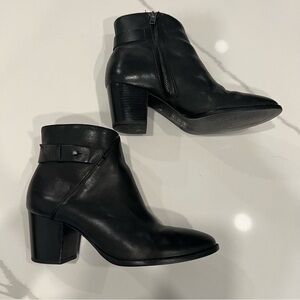 Madewell Kelci Heeled black leather boots Women's size 8.5